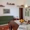 Comfy Flat near the Beach
