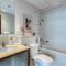 Luxurious Style 2BR in Dubai Marina w/ Yacht View - 迪拜
