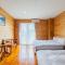 Bishui Shanju Lakeside B&B