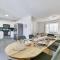 Stunning Poconos Villa- Hot Tub, Pool, Game Room, BBQ & more