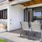 Casa Luna Kingbed and Jacuzzi