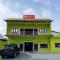 RedDoorz Syariah near UISU Medan