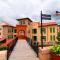 Toscana Valley Town Square Suites