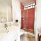 Riverview 4 Bedroom House, with Private Pool STE003