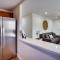 3 Mi to Lovers Knoll Peaceful Gem with Patio