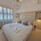 Seaside Apartment, Parking, Private Garden, Walking distance to Southbourne Beach