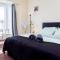 Shirley House 1, Guest House, Self Catering, Self Check in with smart locks, use of Fully Equipped Kitchen, Walking Distance to Southampton Central, Excellent Transport Links, Ideal for Longer Stays - Southampton