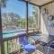 Walk to Beach Myrtle Beach Condo with Pool! - 默特尔比奇
