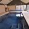 La Chaumière avec piscine privée, à 5 minutes du Mont St-Michel