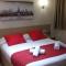 Hostal Barcelona Travel