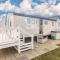 Luxury Caravan For Hire At Hopton Holiday Park With Full Sea Views Ref 80010H