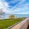 MyFlat Club 218 Premium Wellness Apartment