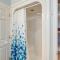 Family Friendly Mears Cottage - Walk to the Beach! - ميرز