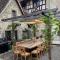 Luxury stay in 250 year old wine farm house and gardens - Rüschlikon