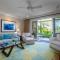 Glorious Beachfront High End Villa grass to sand