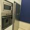 New Georgetown Modern City View 2BR Homestay for 10pax 无敌美景两房民宿 Beacon Executive Suite - George Town