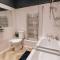 GROVE HOUSE NO.07 - Luxury Apartment close to the Llandudno Beach