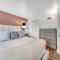 2401 Pitchfork - Jackson