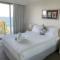 Pacific Regis Beachfront Holiday Apartments - Gold Coast