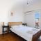 3 bdr Apt Incredible Acropolis View