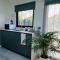 2 Bedroom Garden Studio in Cambridge City Centre with Parking