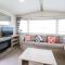 Lovely 6 Berth Caravan For Hire In Norfolk, By A Beautiful Beach! Ref 50030J