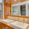 Lakeview Hideaway