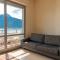 [COMO LAKE VIEW] Regina Apartment