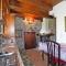 VILLA LE DUE LUNE 6 PAX , SWIMMING POOL, WI FI, TUSCAN STYLE