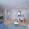 Central & Stylish 2 Bedroom Apartment w/ Balcony - Cascais