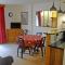 Appartement Confortable avec Piscines, Terrasse et Parking à Samoëns - FR-1-629-100