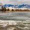 Beautiful Jefferson River Cabin with Mountain Views!