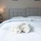 Pass the Keys Spacious 2BR Flat Modern Convenient - Reading