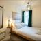 Sea side flat 5 with fast WIFI and free PARKING