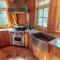 Cayuga Lodge South