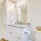 Beautiful Raleigh Cottage Rental 5 Mi to Downtown