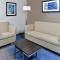 Holiday Inn Express Hotel & Suites St. Louis West-OFallon by IHG