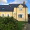 Cart-Tws Bach cosy three bedroom home near St Davids and Pembrokeshire coast path - Treffynnon 