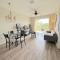2Br 2Bath Condo Balcony 5min Conv Center 1496ft