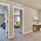 Elegant Vancouver Townhome - 18 Mi to Portland