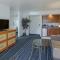 Ramada by Wyndham Costa Mesa/Newport Beach - Costa Mesa