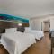 Red Roof PLUS & Suites Virginia Beach - Seaside