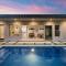 Gorgeous BRAND NEW HOME! (walk to Stadium Course!)