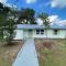 Serene renovated oasis near downtown area