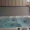 Cozy Modern Ski-in & Ski-out, Hot Tub, Townhouse