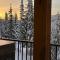 Cozy Modern Ski-in & Ski-out, Hot Tub, Townhouse