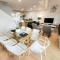 Spacious 4 BR and 2 Bathrooms City Apartment