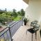 Spacious 4 BR and 2 Bathrooms City Apartment