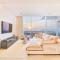 Posh 2 BR Oceanfront Apt in the Heart of Bluewaters Island