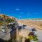 Harbour Views Duplex Maisonette with Jacuzzi Hot tub